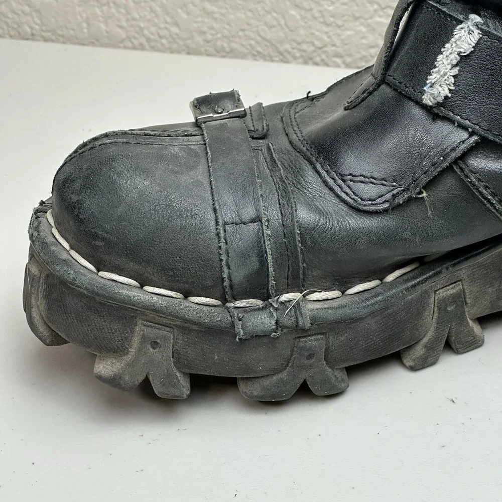 Used  Black Leather Skull & Bones‎ Goth Biker Boots 1809-255 Size 7.5/Men's 9/WM